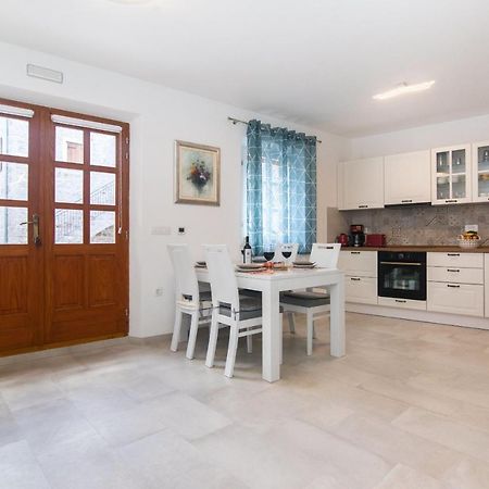 Vila House Tia Vrboska Exteriér fotografie