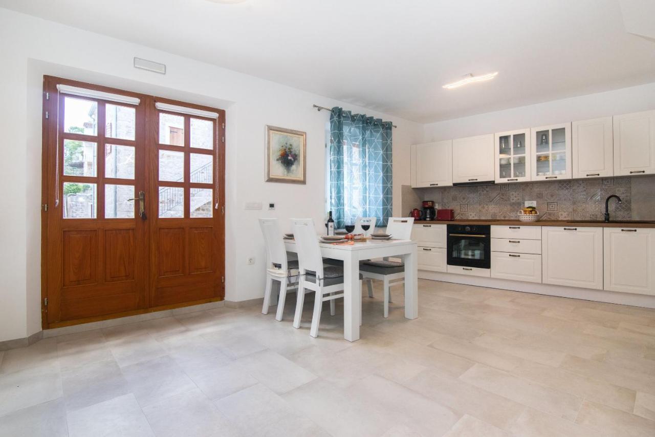 Vila House Tia Vrboska Exteriér fotografie