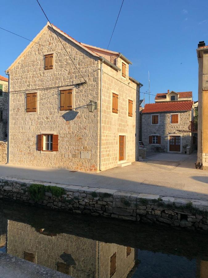 Vila House Tia Vrboska Exteriér fotografie