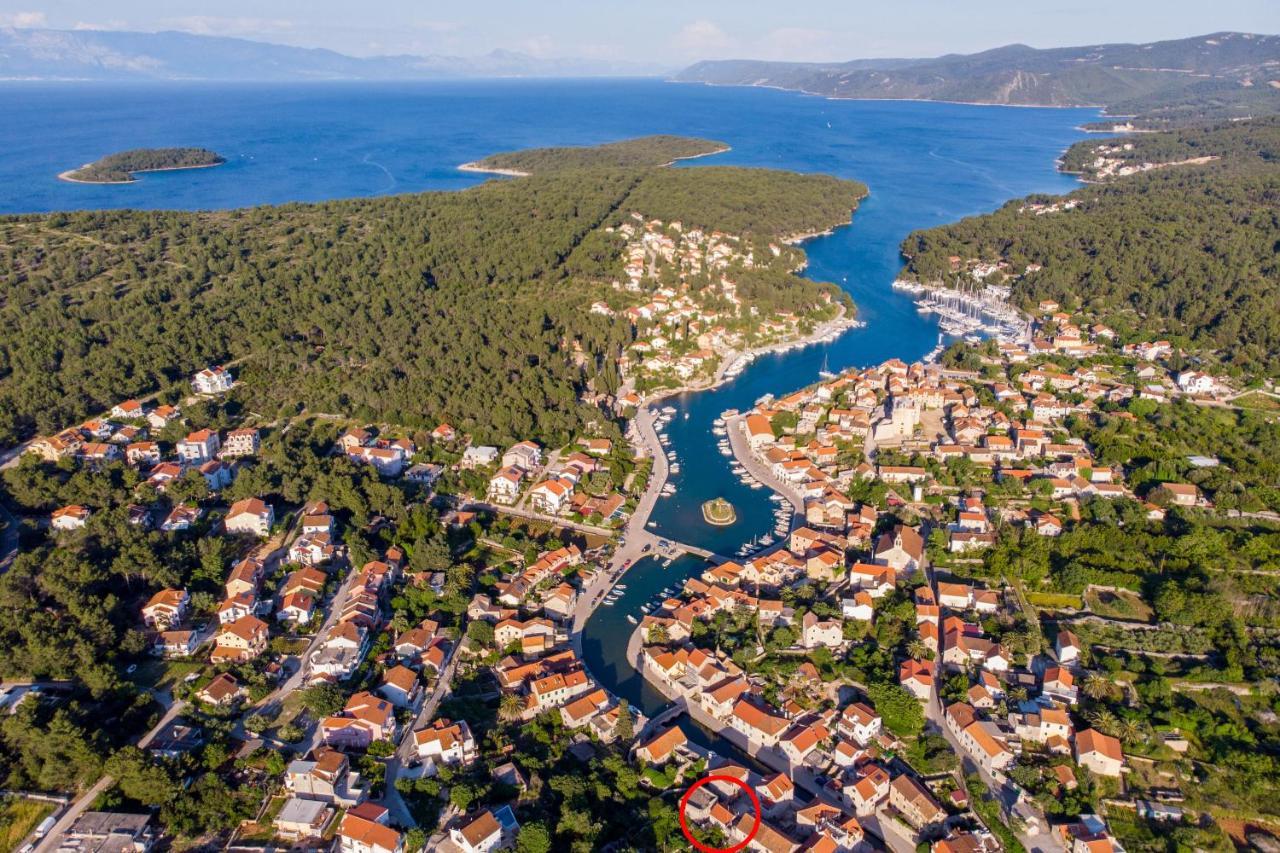 Vila House Tia Vrboska Exteriér fotografie