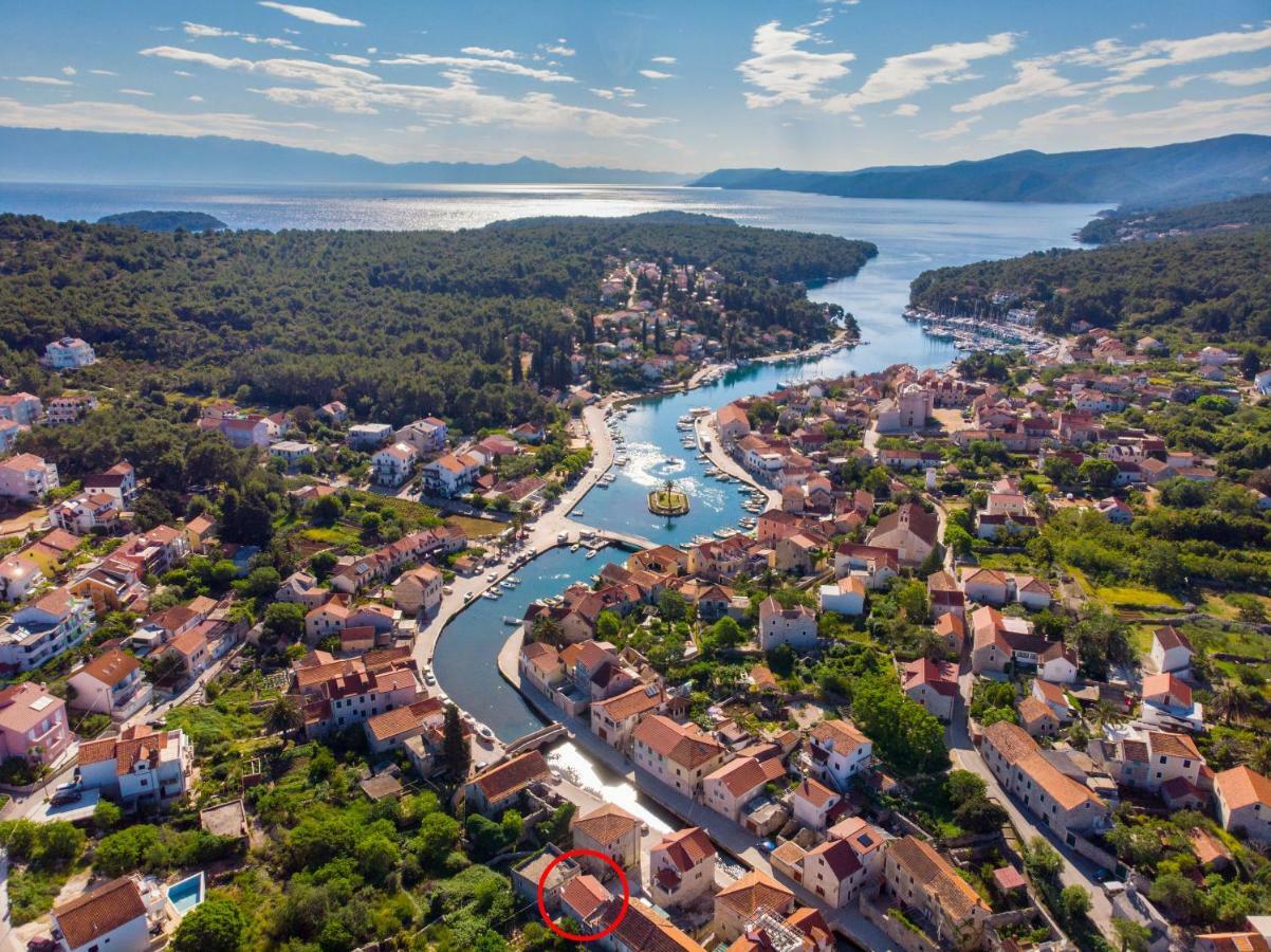 Vila House Tia Vrboska Exteriér fotografie