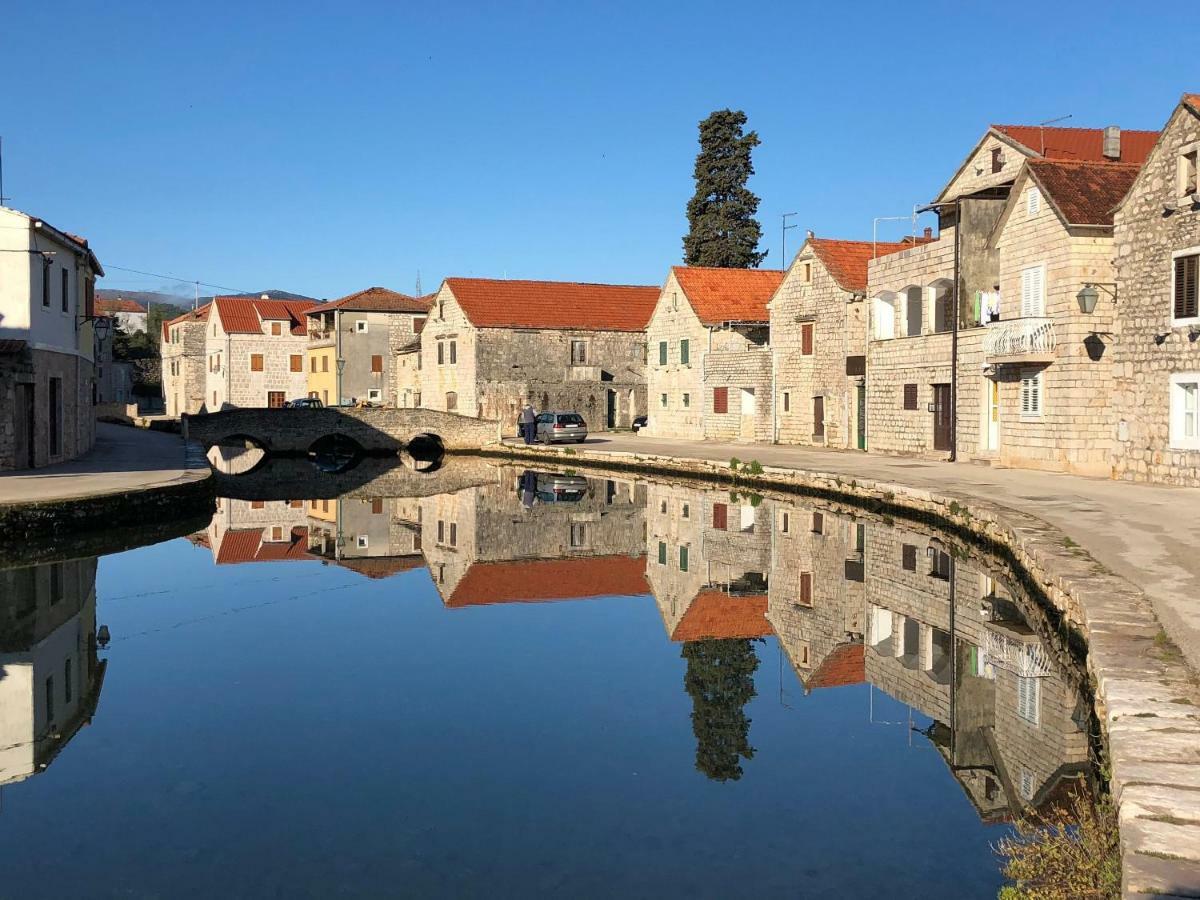 Vila House Tia Vrboska Exteriér fotografie